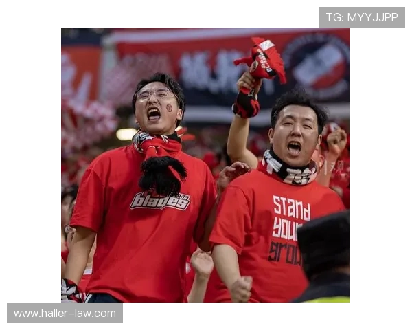 球迷热议近期足球比赛观赛体验与赛事氛围变化