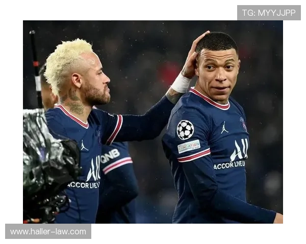 巴黎圣日耳曼的战术转变：边路突破依赖增强及其对进攻体系的影响